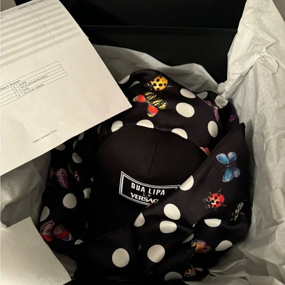 VERSACEX Dua Lipa Printed Silk Butterfly Cap display picture 2